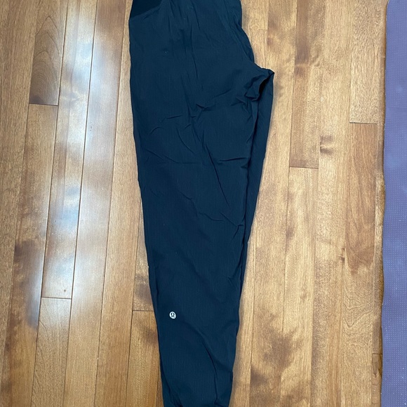 lululemon dance studio jogger - Picture 4 of 5